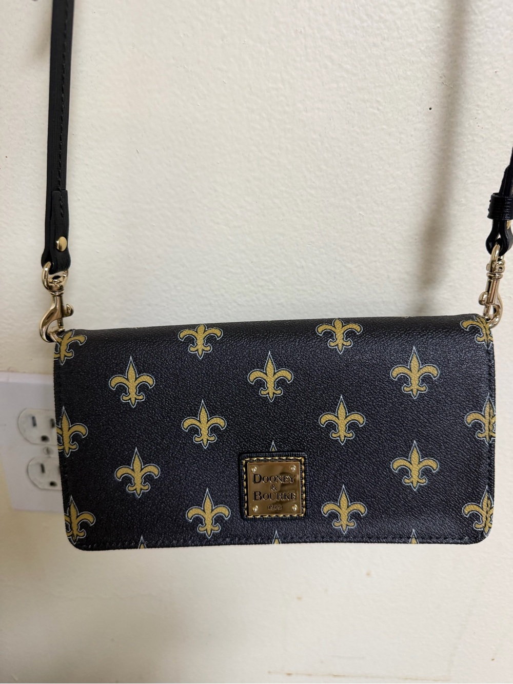Dooney & Bourke Black